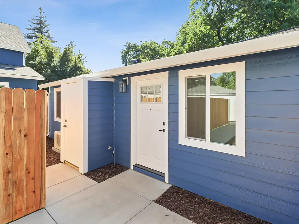 3769 Y St