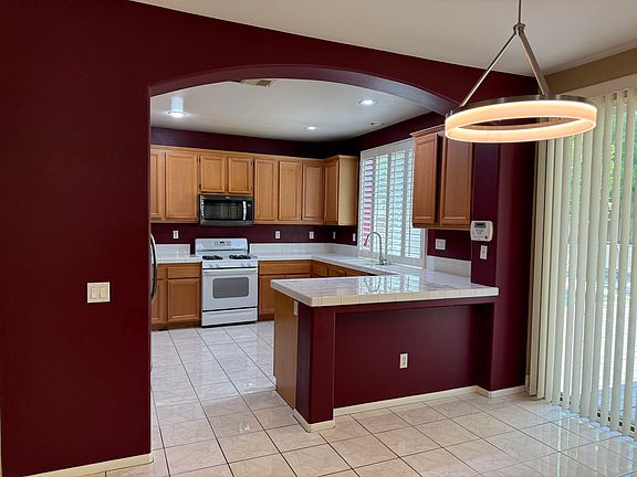 4th image of 27223 Cloverhurst Pl