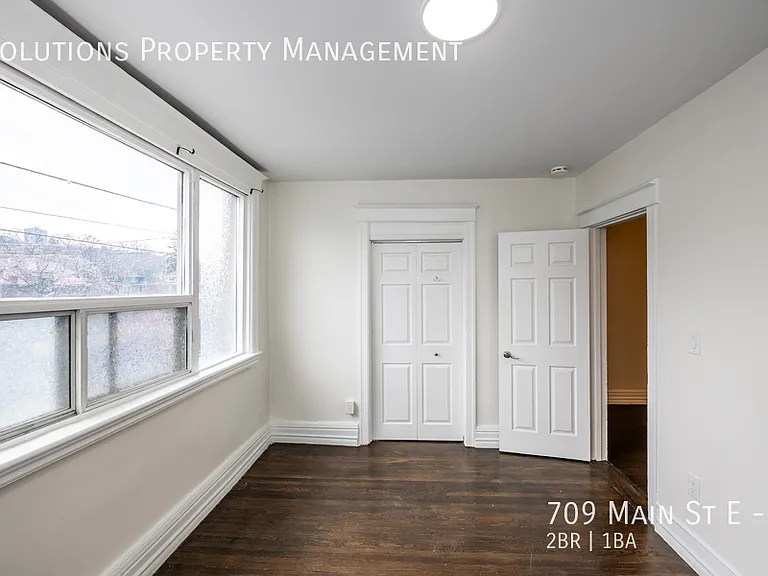 709 Main St E #7 — Photo 15