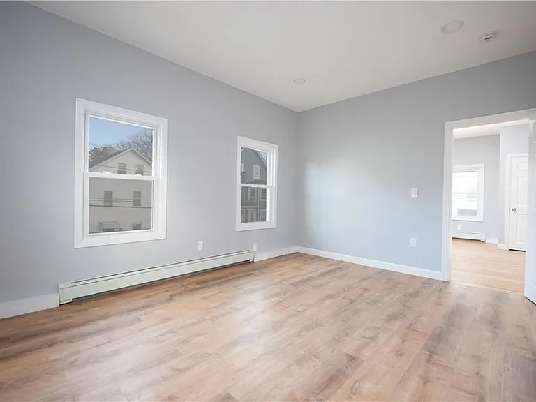 74 Hawes St #2 — Photo 4