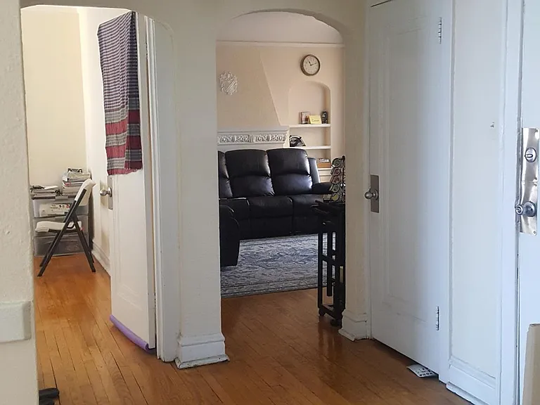 6323 N Mozart St — Photo 8
