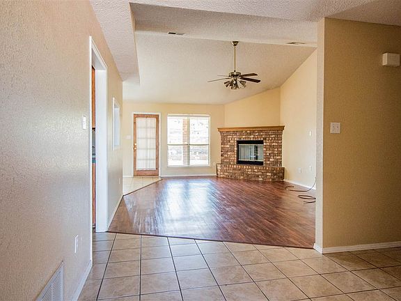 3rd image of 2476 Cherry Hills Dr