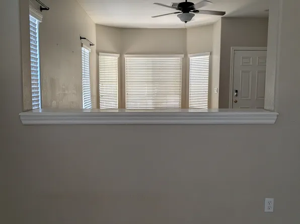 957 W Breckenridge Ave, Gilbert, AZ 85233