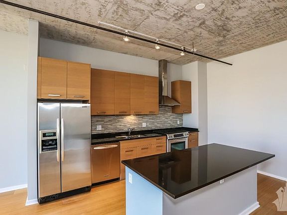 3rd image of 1137 S Delano Ct E #1022