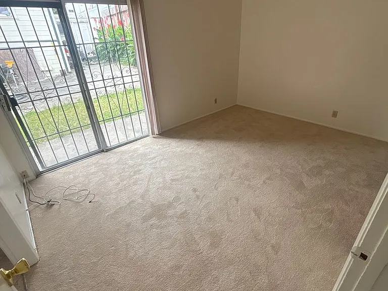 1119 Florida St — Photo 14