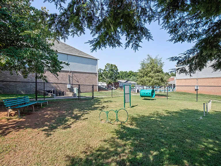 Sherwood Station Apartments — Photo 16