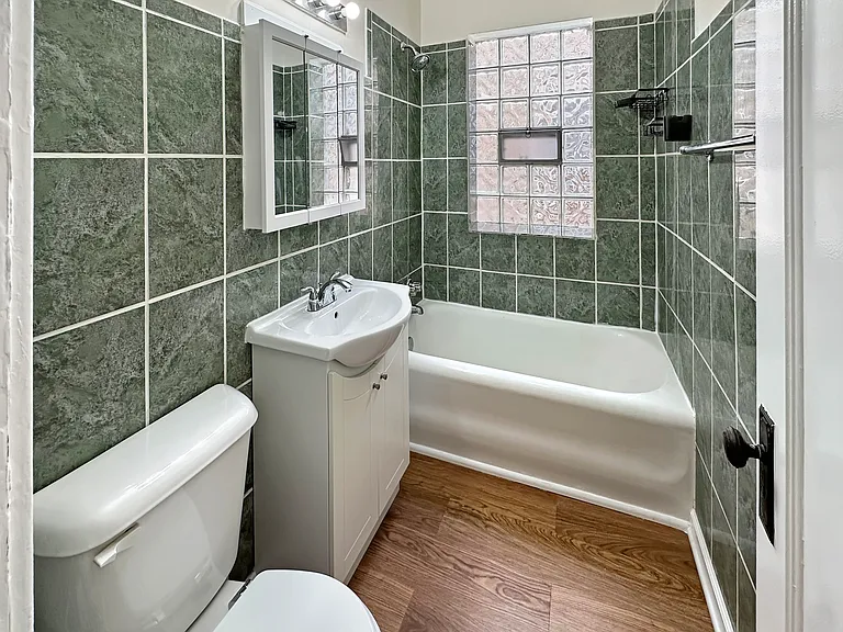 5244 W Altgeld St #2 — Photo 8
