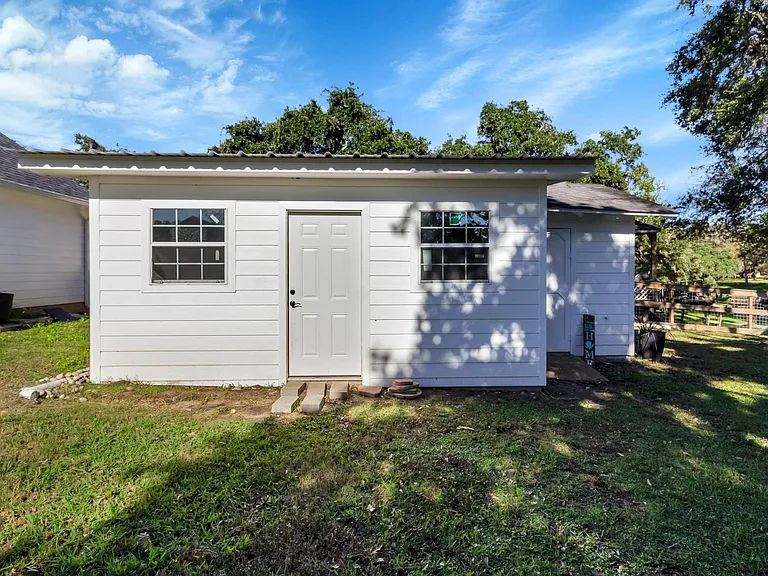 295 County Road 687 — Photo 17