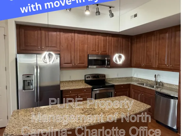 4625 Piedmont Row Dr, Charlotte, NC