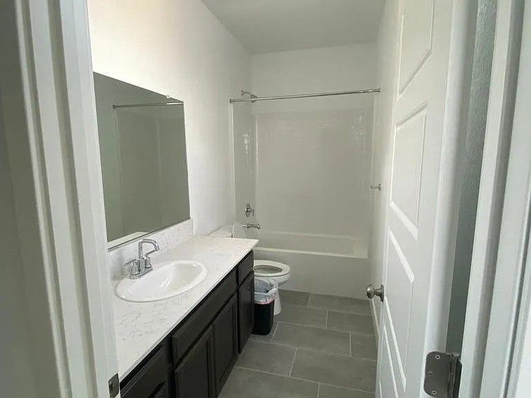2426 Explorador Dr — Photo 4