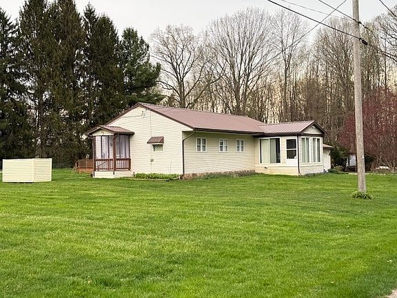 2nd image of 10468 Collins Dr