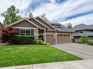 9261 SE Hamilton Ln, Happy Valley, OR 97086