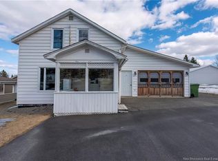 289 Portage Rd, Grand Falls, NB E3Z 1M1