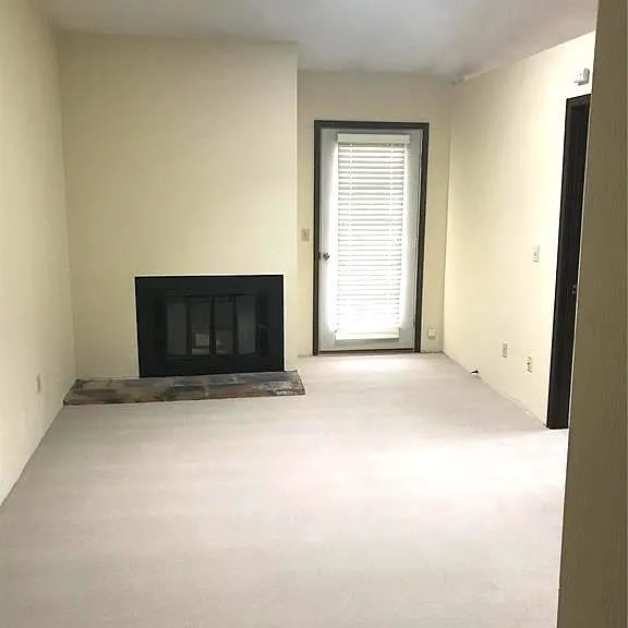 120 Ashley Dr — Photo 4