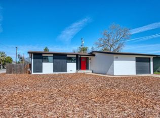 105 Dennis Dr, Clovis, CA 93612