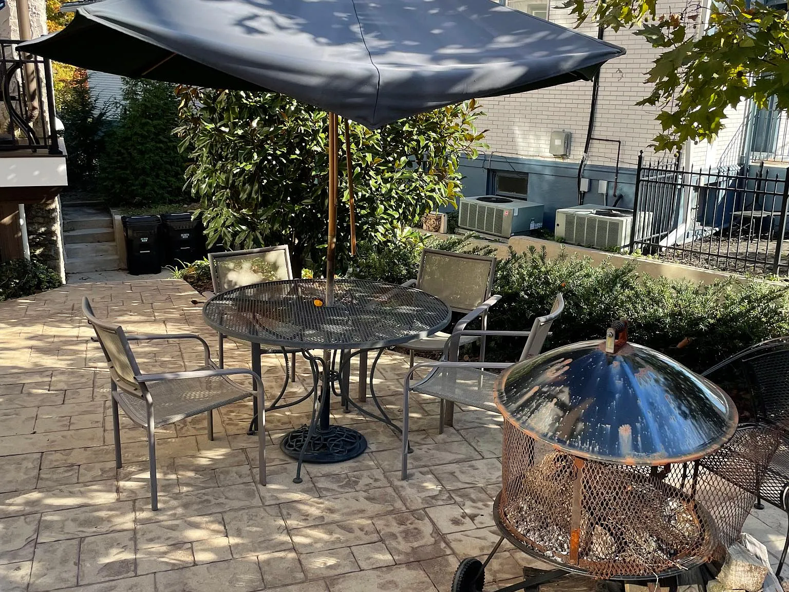 2254 Francis Ln — Photo 2
