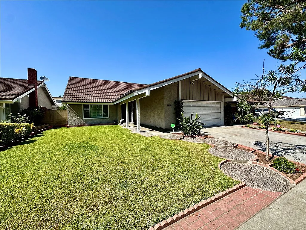 Building Photo - 13151 Destino Pl