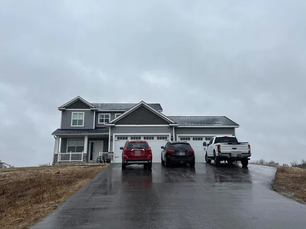 823 206th Ave NW, Oak Grove, MN 55011