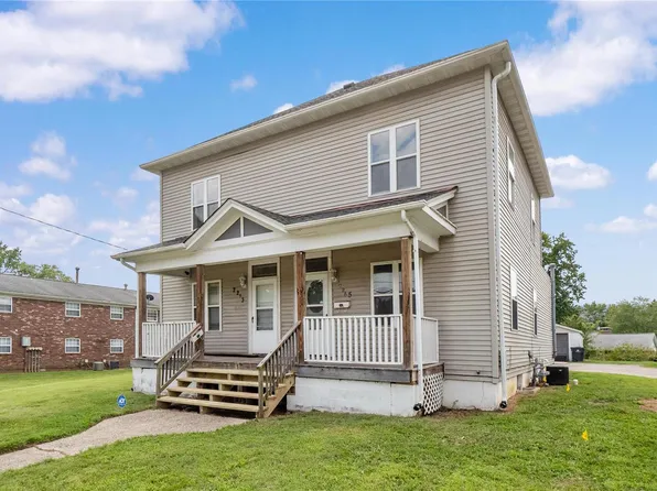 2273 Frank Scott Pkwy W, Belleville, IL 62223