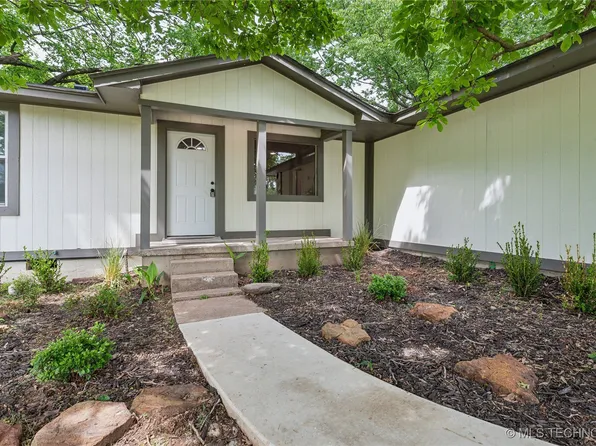 4010 E Harris Rd, Muskogee, OK 74403