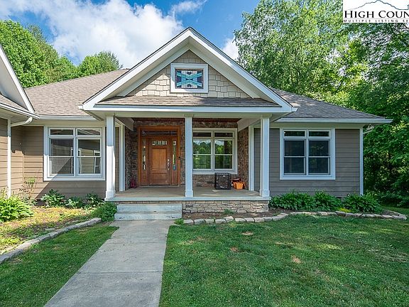 4th image of 2870 Chestnut Hill Road