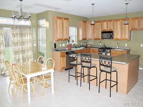 2nd image of 71 Deer Ln