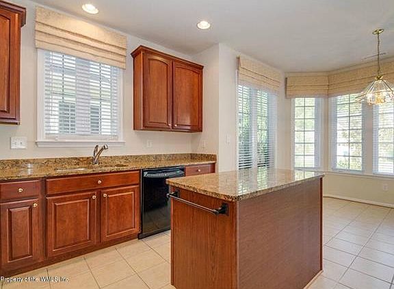 2nd image of 6651 Rexford Ln