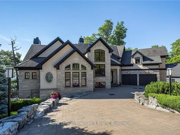 1618 Saint Lawrence Ave, Kingston, ON K7L 4V1