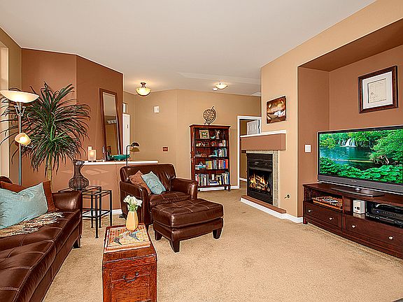 4th image of 13441 Adair Creek Way NE