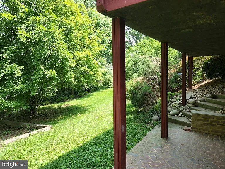 Bound Brook Ln — Photo 11