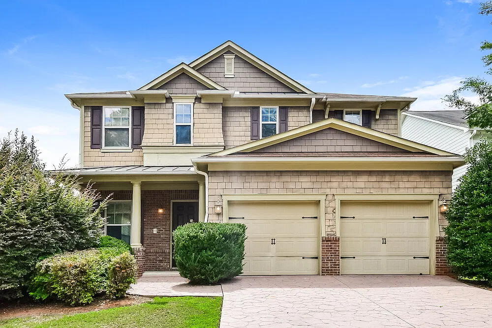 3 bed, 2.5 bath, 2922 sqft, $3,800 — Photo 1