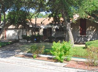 4607 Pinecomb Woods St, San Antonio, TX 78249