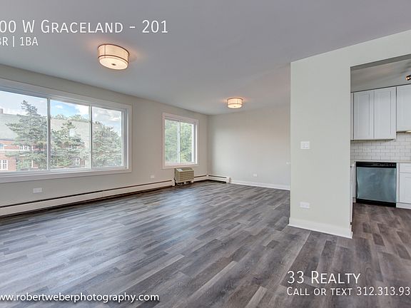 3rd image of 800 W Graceland Ave #201