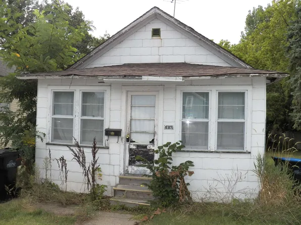 421 N 4th Ave, Sturgeon Bay, WI 54235