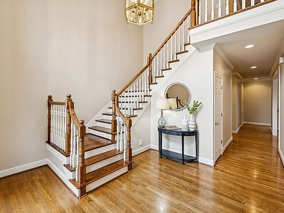 5th image of 113 Abbeywood Dr