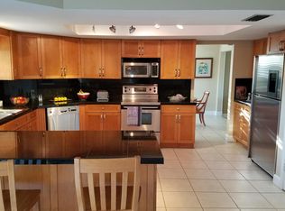 8521 SW 87th Ter, Miami, FL 33143