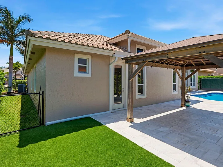 21653 Marigot Dr — Photo 14