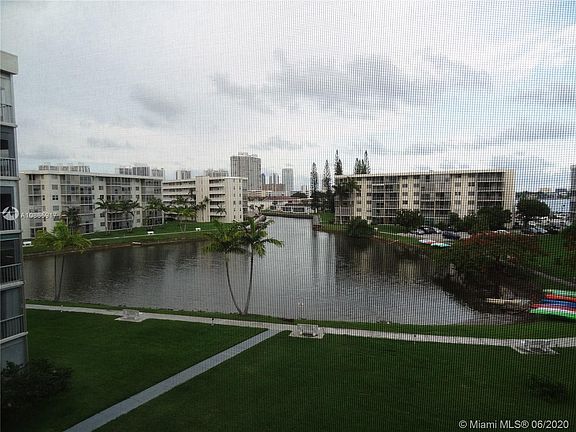 3rd image of 2851 Leonard Dr APT J409