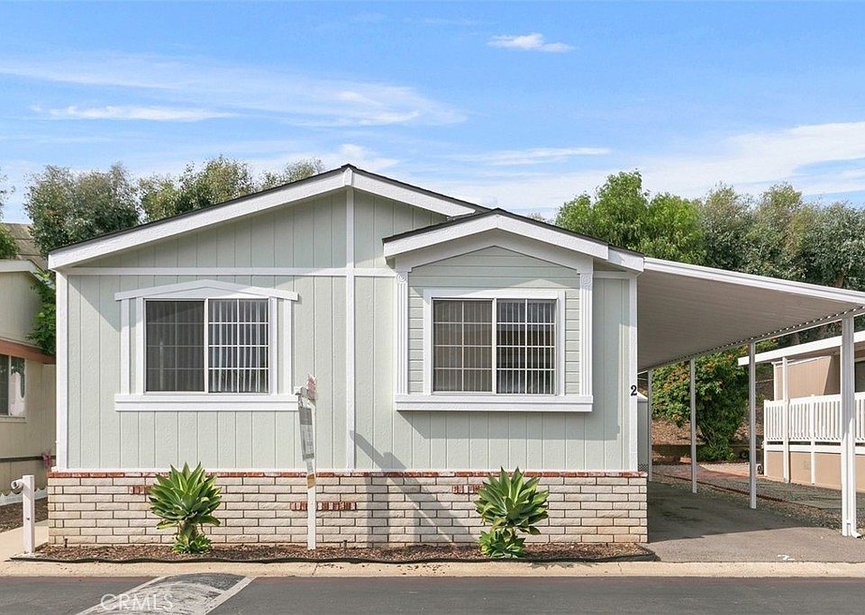 1st image of 5815 E La Palma Ave Space 2