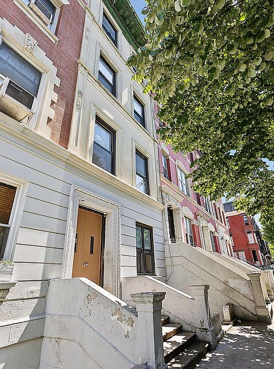 1st image of 54 Edgecombe Ave