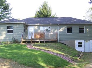 817 Mercer Rd, Franklin, PA 16323