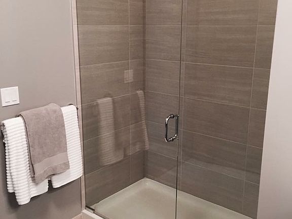 4th image of 207 N Garland Ct #2603
