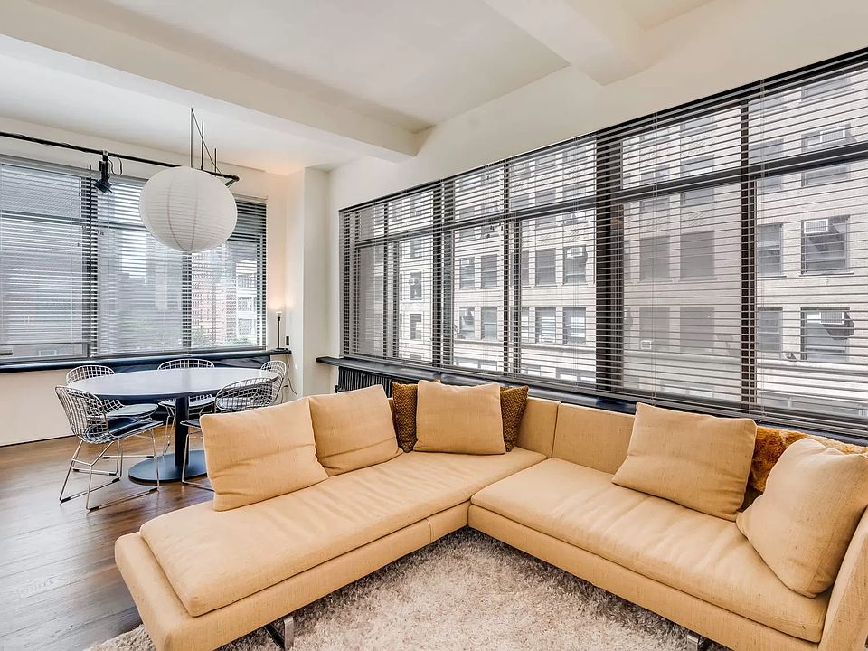 1st image of 348 W 36th St APT 3N