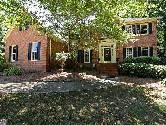 2nd image of 130 Riverbottom Cir