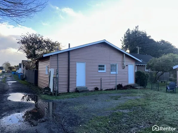 3315 F - Dnt$ Prm: Brittany (2), 3315 F St, Eureka, CA 95503