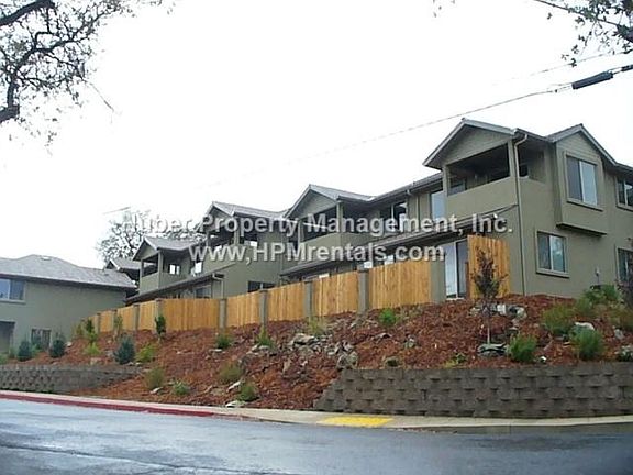 2nd image of 205 Hoffman Ave