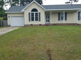 7216 Shady Grove Ln, Fayetteville, NC 28314