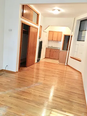 Rented by Warren T Real Estate Corp. | media 8