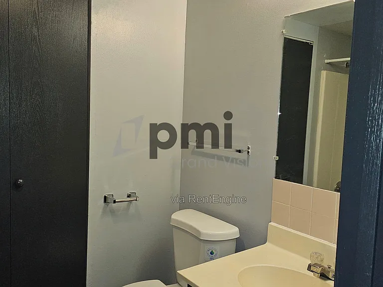 Vawter Street Apartments — Photo 64