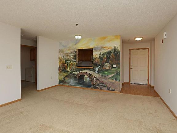 5th image of 15400 Chippendale Ave #205